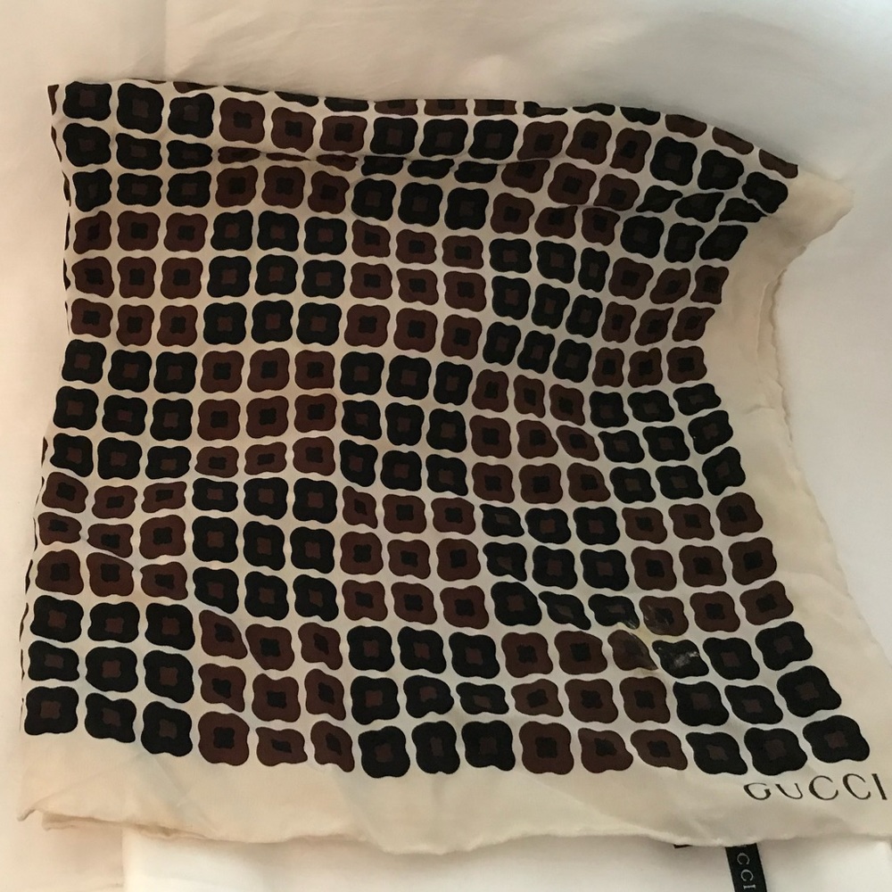 Vintage Gucci Scarf 100% silk